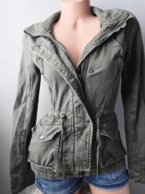 ❌️Dont BUY❌️2000s y2k Bella Swan Hollister Pacific Merchants jacket